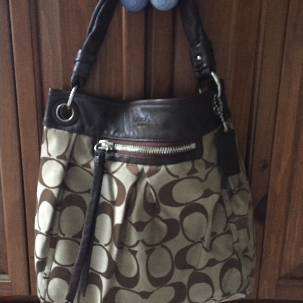 Coach shoulder bag